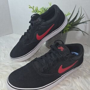 Nike SB Chron 2 Black/Red Suede Skate Sneakers, Size 10